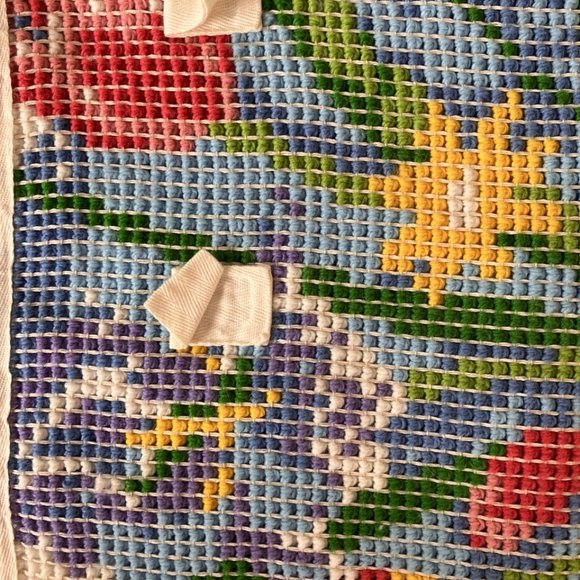 Floral Latch Hook Rug - Mat Size - Picture 7 of 9